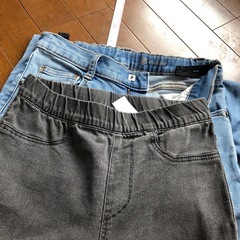 キッズ　140 パンツ　2枚おまとめの画像