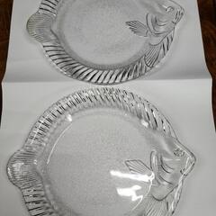 ガラス　ヒラメ皿　2枚　美品の画像
