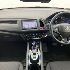 【48回払いが新登場♪今までより更にお買い求め頂き易く！】今回は【ホンダ ヴェゼル　ハイブリッド 　Ｘ 】を紹介！の画像