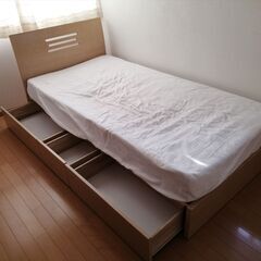 ★シングルベッド　「サイズ：幅99　長さ200　高さ81cm」★の画像