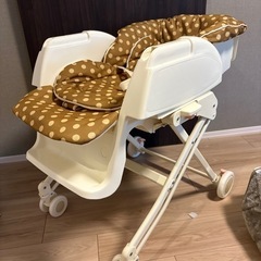 アップリカ　ハイチェア