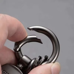 TOYOTA RAV4用 キーリング キーホルダー アクセサリー ストラップ黒 専用工具付きの画像
