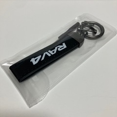 TOYOTA RAV4用 キーリング キーホルダー アクセサリー ストラップ黒 専用工具付きの画像