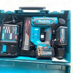 マキタ　充電式フィニッシュFN001GRDXの画像