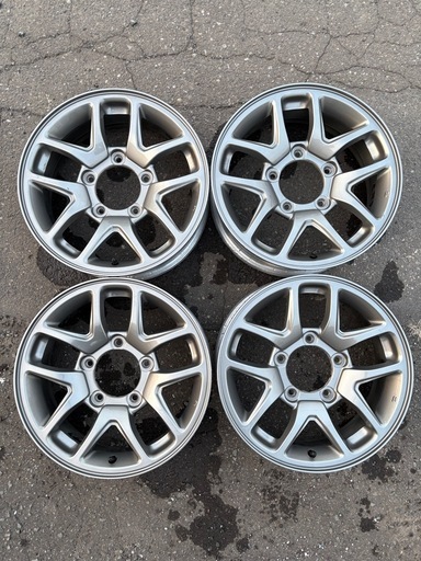 スズキ ジムニーJB64純正ホイール