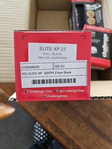 HCL ELITE XP 700c クリンチャータイヤ 27 mm x 2 チューブx2