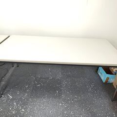 大きめミーティングテーブル