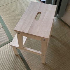 IKEA BEKVÄM 踏み台（アスペン材）の画像