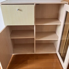 【お取引確定】扉付き整理棚の画像