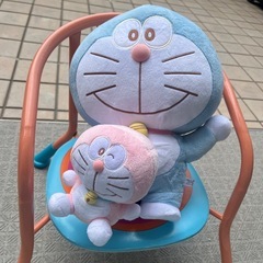 ドラえもん　ぬいぐるみ　の画像