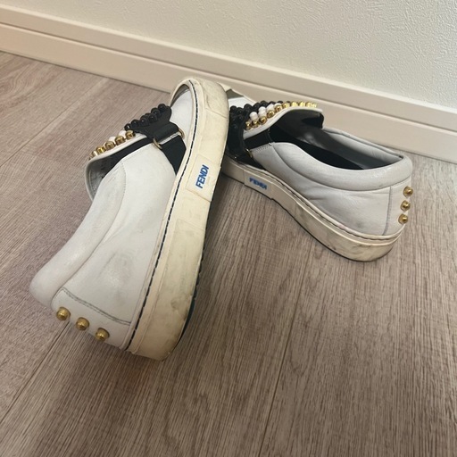 FENDI KARLITO カールラガーフェルド レザー スリッポン スニーカー