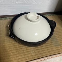 土鍋　取手に割れあり
