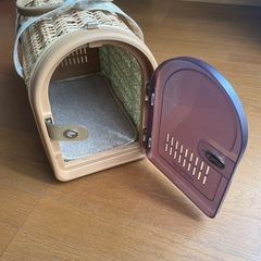 ペットキャリー 30×20×40cm キャリア I Love pets ボンビアルコン 手編みケージ の画像