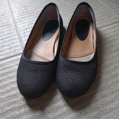 黒 フラットシューズ Mサイズ 決まりました！