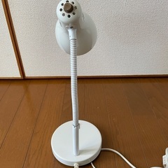 デスク　ライトの画像