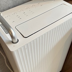 除湿機 (コウ) 信濃町の季節、空調家電《除湿器》の中古あげます