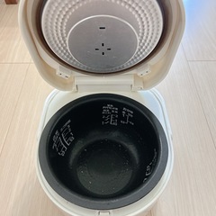 炊飯器の画像