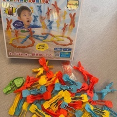 ジャンピングドミノ　おもちゃ