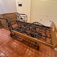 【美品高年式】ニトリの電動３モーター棚付ベッドフレームの画像