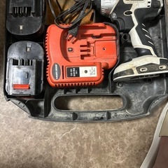  2 製品 スクリューガンとシェーバー
