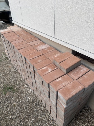 バタ子様取り引き者
決定しました。 インターロッキング