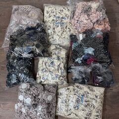 ハンドメイド　 手芸用リボン　飾り素材　装飾品　大量　アクセサリーまとめ売りの画像