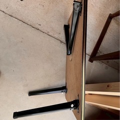 折りたたみテーブルの画像