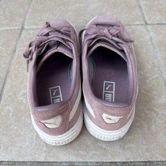 PUMA スニーカーの画像