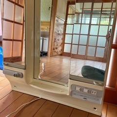 三面鏡　の画像