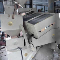 精米機　もみから玄米にする機械