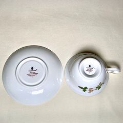 Wedgwood Wild Strawberry ティーカップ＆ティーポットの画像