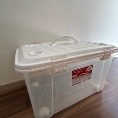 コロ付き収納ケース