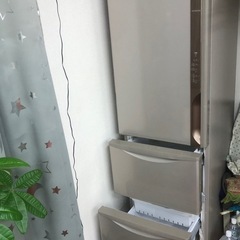 Refrigerator | Fridge |   冷蔵庫の画像