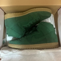 27センチ　NIKE D00489-300 グリーン ハイカットシューズの画像