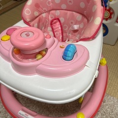 ベビー歩行器 西松屋
