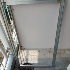 網戸、出張張り替え致します。