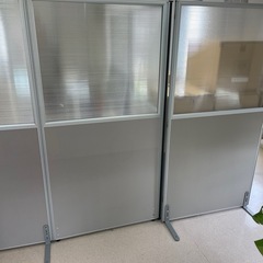 オフィス用　パーテーション差し上げます。