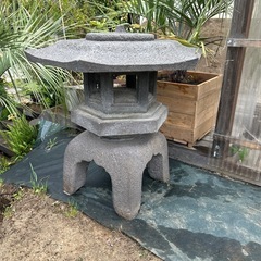 雪見灯籠の画像