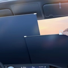 自動フロントガラスサンビザ - 押し戻し式カーサンシェード、熱保護、ユニバーサルフィット、ロールアップクロージャー、車両アクセサリー、日焼け防止|モダンな車両アクセサリー|簡単な押し戻しデザイン、車用サンビザの画像