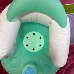 西松屋　ソフトバスチェアの画像