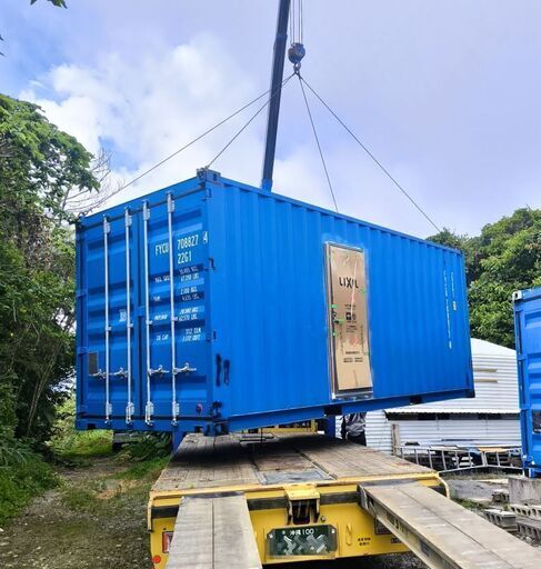 コンテナ　ドア付き