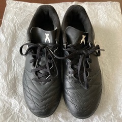 adidas サッカーシューズ　23cm