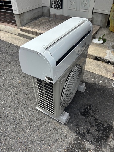 標準取付費込み?ECOモード搭載　HITACHI2020年製6畳〜8畳