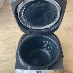 象印　炊飯器　グレー　の画像