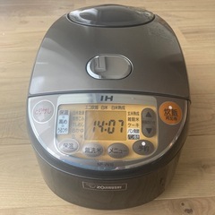 象印　炊飯器　グレー　