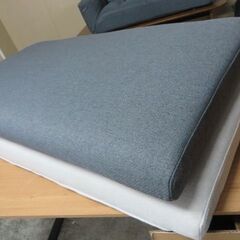 1-F　未使用/新品　２種あり　ソファーパーツ　クッション　DI...