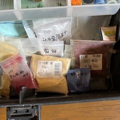 日本画　顔料の画像