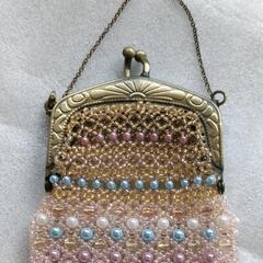 【ハンドメイド】ビーズで編んだポーチ1