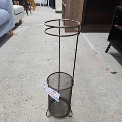 リサイクルショップどりーむ天保山店　No2422　傘立て　金属製...
