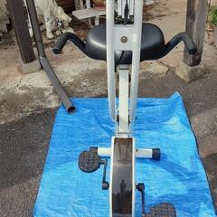 ＜お話し中＞エアロバイクの画像